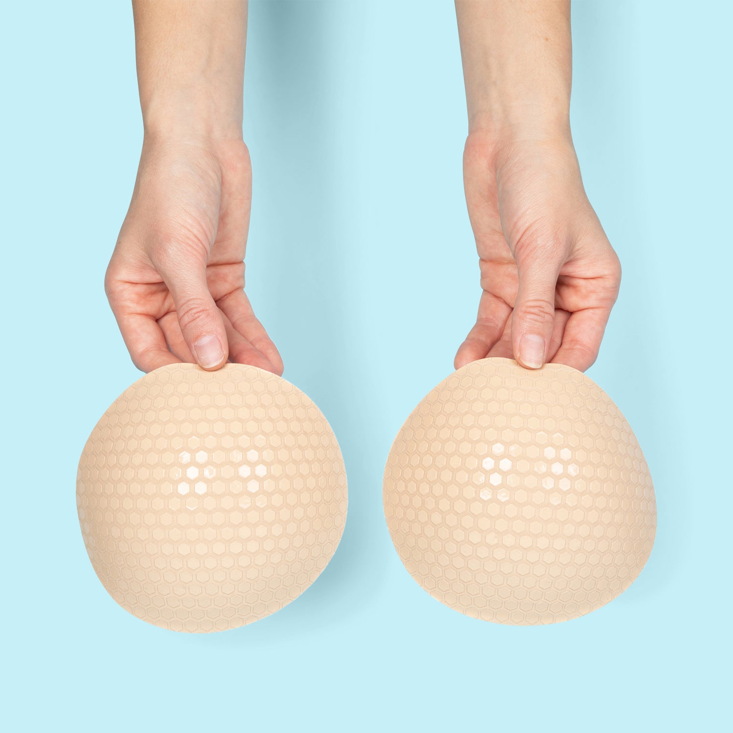 Honey Cloudz Oval Lites Bra Inserts
(Vanilla Sugar)